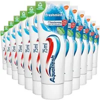 Aquafresh 12x Tandpasta Fresh & Minty Mini 15 Ml