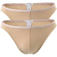 Hom Slip nude