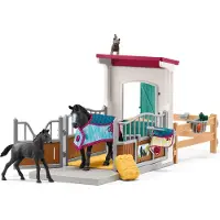 Schleich 42611 Horse Box with mare and foal