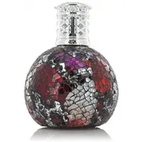 Ashleigh & Burwood - Geurlamp Vampiress