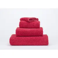 Abyss & Habidecor Handdoek Super Pile Viva Magenta (55 x 100 cm)