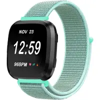 Strap-it Nylon Smartwatch bandje - Geschikt voor Fitbit Versa / Versa 2 nylon bandje - mint groen - Horlogeband / Polsband / Armband