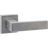 Intersteel Deurkruk Amsterdam met rozet massief verdekt 53x53x10mm met nokken rvs getrommeld