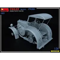 Other 1:24 Trekker D8532 Mod.1950