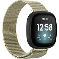 Strap-it Luxe Milanese band - Milanees bandje geschikt voor Fitbit Versa 3 / Fitbit Sense - licht goud - Maat: Maat S