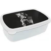 MuchoWow Broodtrommel Wit - Lunchbox Vrouw - Cocktail - Chic - Brooddoos 18x12x6 cm - Brood lunch box - Broodtrommels voor kinderen en volwassenen