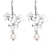 Nenalina Oorbellen 'Flower' zilver / parelwit