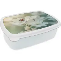 MuchoWow Broodtrommel Wit - Lunchbox Lieveheersbeestje - Bloemen - Wit - Brooddoos 18x12x6 cm - Brood lunch box - Broodtrommels voor kinderen en volwassenen