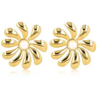 My Bendel - Stralende Goudkleurige Bloemoorbel met Parel - met Luxe Cadeauverpakking | Sieraden Voor Dames