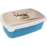 MuchoWow Broodtrommel Blauw - Lunchbox Cheesecake - Eten - Roze - Taart - Brooddoos 18x12x6 cm - Brood lunch box - Broodtrommels voor kinderen en volwassenen