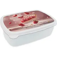 MuchoWow Broodtrommel Wit - Lunchbox Aardbei - Taart- Eten - Roze - Brooddoos 18x12x6 cm - Brood lunch box - Broodtrommels voor kinderen en volwassenen