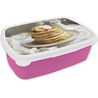 MuchoWow Broodtrommel Roze - Lunchbox Pannenkoeken - Banaan - Siroop - Wit - Beige - Brooddoos 18x12x6 cm - Brood lunch box - Broodtrommels voor kinderen en volwassenen