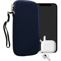 Kwmobile telefoontasje universeel geschikt voor XXL - 7" smartphones - 17,7 x 8,5 cm - Hoesje met rits en polslusje -In donkerblauw -