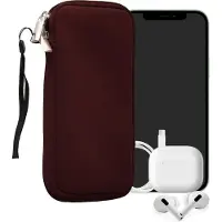 Kwmobile telefoontasje universeel geschikt voor XXL - 7" smartphones - 17,7 x 8,5 cm - Hoesje met rits en polslusje -In bordeaux-violet -