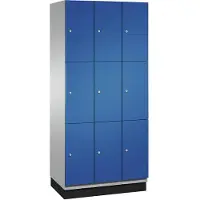 C+P Cambio lockerkast, 3 vakken, 9 vakken, met plint, B 900 x D 525 x H 1980 mm, blank aluminium/ gentiaanblauw