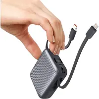Phreeze Kleine Powerbank met Vaste Kabels & Snelladen - 10.000 mAh - Klein Formaat - Mini PB03