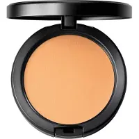 M.A.C Studio Fix Powder plus foundation