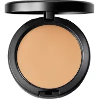 MAC Studio Fix Powder plus foundation