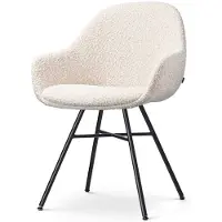 Nolon Eetkamerstoel Noa-Mae bouclé | teddystof beige 57.5x85x59.5 cm eetkamerstoelen | NADUVI