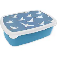 MuchoWow Broodtrommel Blauw - Lunchbox Vogels - Wit - Patroon - Brooddoos 18x12x6 cm - Brood lunch box - Broodtrommels voor kinderen en volwassenen