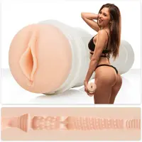 Fleshlight - Masturbator - Riley Reid Utopia - vagina opening