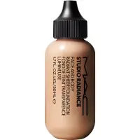 MAC Studio Face en Body Radiant Sheer Foundation 50 ml - Verschillende Tinten - N1