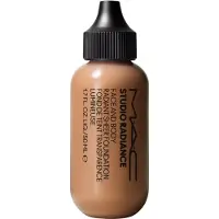 MAC Studio Radiance Face And Body Radiant Sheer Foundation C