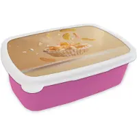 MuchoWow Broodtrommel Roze - Lunchbox Peach - Eten - Taart - Oranje - Brooddoos 18x12x6 cm - Brood lunch box - Broodtrommels voor kinderen en volwassenen