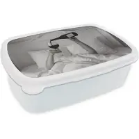 MuchoWow Broodtrommel Wit - Lunchbox Lakens - Armen - Wijn - Glas - Brooddoos 18x12x6 cm - Brood lunch box - Broodtrommels voor kinderen en volwassenen