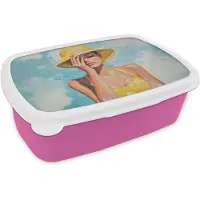 MuchoWow Broodtrommel Roze - Lunchbox Schilderij - Vrouw - Hoed - Geel - Brooddoos 18x12x6 cm - Brood lunch box - Broodtrommels voor kinderen en volwassenen