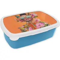 MuchoWow Broodtrommel Blauw - Lunchbox Vlinders - Vrouw - Zonnebril - Kleurrijk - Brooddoos 18x12x6 cm - Brood lunch box - Broodtrommels voor kinderen en volwassenen