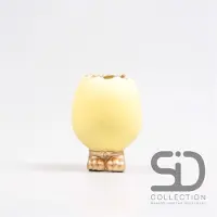 Season Inspired Decoration Vaas ei met voetjes 7.5x7.5x10cm geel