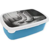 MuchoWow Broodtrommel Blauw - Lunchbox Wijn - Cowboylaarzen - Raamlicht - Wit - Brooddoos 18x12x6 cm - Brood lunch box - Broodtrommels voor kinderen en volwassenen
