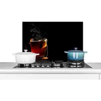 KitchenYeah Spatscherm keuken 60x40 cm - Kookplaat achterwand Thee - Zwart - Drinken - Muurbeschermer - Spatwand fornuis - Hoogwaardig aluminium