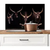 KitchenYeah Spatscherm keuken 90x60 cm - Kookplaat achterwand Stieren - Dieren - Bruin - Donker - Muurbeschermer - Spatwand fornuis - Hoogwaardig aluminium