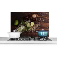 KitchenYeah Spatscherm keuken 90x60 cm - Kookplaat achterwand Cocktail - Fruit - Limoen - Muurbeschermer - Spatwand fornuis - Hoogwaardig aluminium