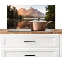 KitchenYeah Spatscherm keuken 90x45 cm - Kookplaat achterwand Landschap - Mist - Water - Bomen - Muurbeschermer - Spatwand fornuis - Hoogwaardig aluminium