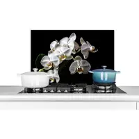 KitchenYeah Spatscherm keuken 60x40 cm - Kookplaat achterwand Orchidee - Bloemen - Wit - Natuur - Zwart - Muurbeschermer - Spatwand fornuis - Hoogwaardig aluminium