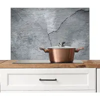 KitchenYeah Spatscherm keuken 90x60 cm - Kookplaat achterwand Beton - Grijs - Scheur - Muurbeschermer - Spatwand fornuis - Hoogwaardig aluminium