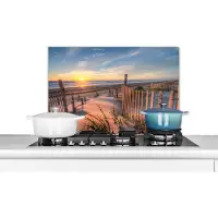 KitchenYeah Spatscherm keuken 60x40 cm - Kookplaat achterwand Strand - Zee - Duin - Zonsondergang - Landschap - Muurbeschermer - Spatwand fornuis - Hoogwaardig aluminium