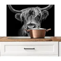 KitchenYeah Spatscherm keuken 90x60 cm - Kookplaat achterwand Schotse hooglander - Zwart - Wit - Muurbeschermer - Spatwand fornuis - Hoogwaardig aluminium