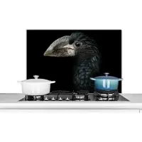 KitchenYeah Spatscherm keuken 90x60 cm - Kookplaat achterwand Vogel - Portret - Neushoornvogel - Zwart - Dieren - Muurbeschermer - Spatwand fornuis - Hoogwaardig aluminium