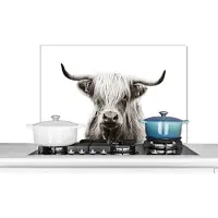KitchenYeah Spatscherm keuken 90x60 cm - Kookplaat achterwand Schotse Hooglander - Wit - Koe - Muurbeschermer - Spatwand fornuis - Hoogwaardig aluminium