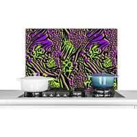 KitchenYeah Spatscherm keuken 90x60 cm - Kookplaat achterwand Dierenprint - Neon - Paars - Groen - Muurbeschermer - Spatwand fornuis - Hoogwaardig aluminium