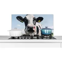 KitchenYeah Spatscherm keuken 80x40 cm - Kookplaat achterwand Koe - Weiland - Natuur - Dieren - Gras - Muurbeschermer - Spatwand fornuis - Hoogwaardig aluminium