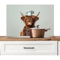 KitchenYeah Spatscherm keuken 90x60 cm - Kookplaat achterwand Schotse Hooglander - Bruin - Hoorns - Kokskleding - Muurbeschermer - Spatwand fornuis - Hoogwaardig aluminium