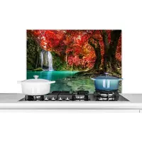 KitchenYeah Spatscherm keuken 90x60 cm - Kookplaat achterwand Waterval - boom - Rood - Herfst - Water - Muurbeschermer - Spatwand fornuis - Hoogwaardig aluminium