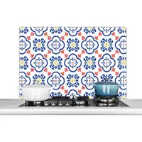 KitchenYeah Spatscherm keuken 100x65 cm - Kookplaat achterwand Bloem - Blauw - Rood - Patroon - Muurbeschermer - Spatwand fornuis - Hoogwaardig aluminium
