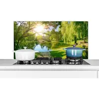 KitchenYeah Spatscherm keuken 100x50 cm - Kookplaat achterwand Bomen - Meer - Zon - Gras - Natuur - Muurbeschermer - Spatwand fornuis - Hoogwaardig aluminium