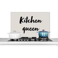 KitchenYeah Spatscherm keuken 80x55 cm - Kookplaat achterwand Quotes - Spreuken - Koken - Chef - Kitchen queen - Muurbeschermer - Spatwand fornuis - Hoogwaardig aluminium
